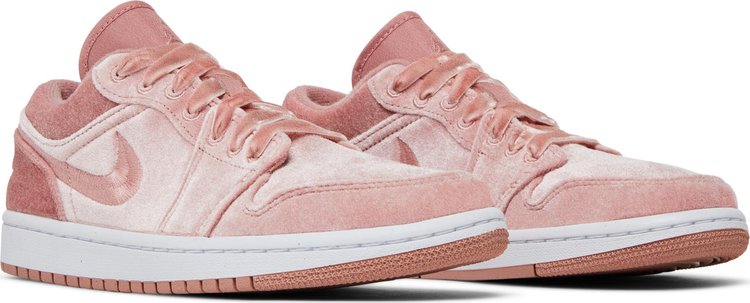 Nike Air Jordan 1 Low SE 'Pink Velvet'